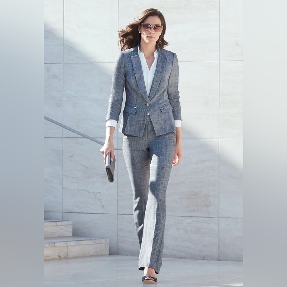 White House Black Market Blue and White Peplum Career Jacket SZ 8 Modern Classic